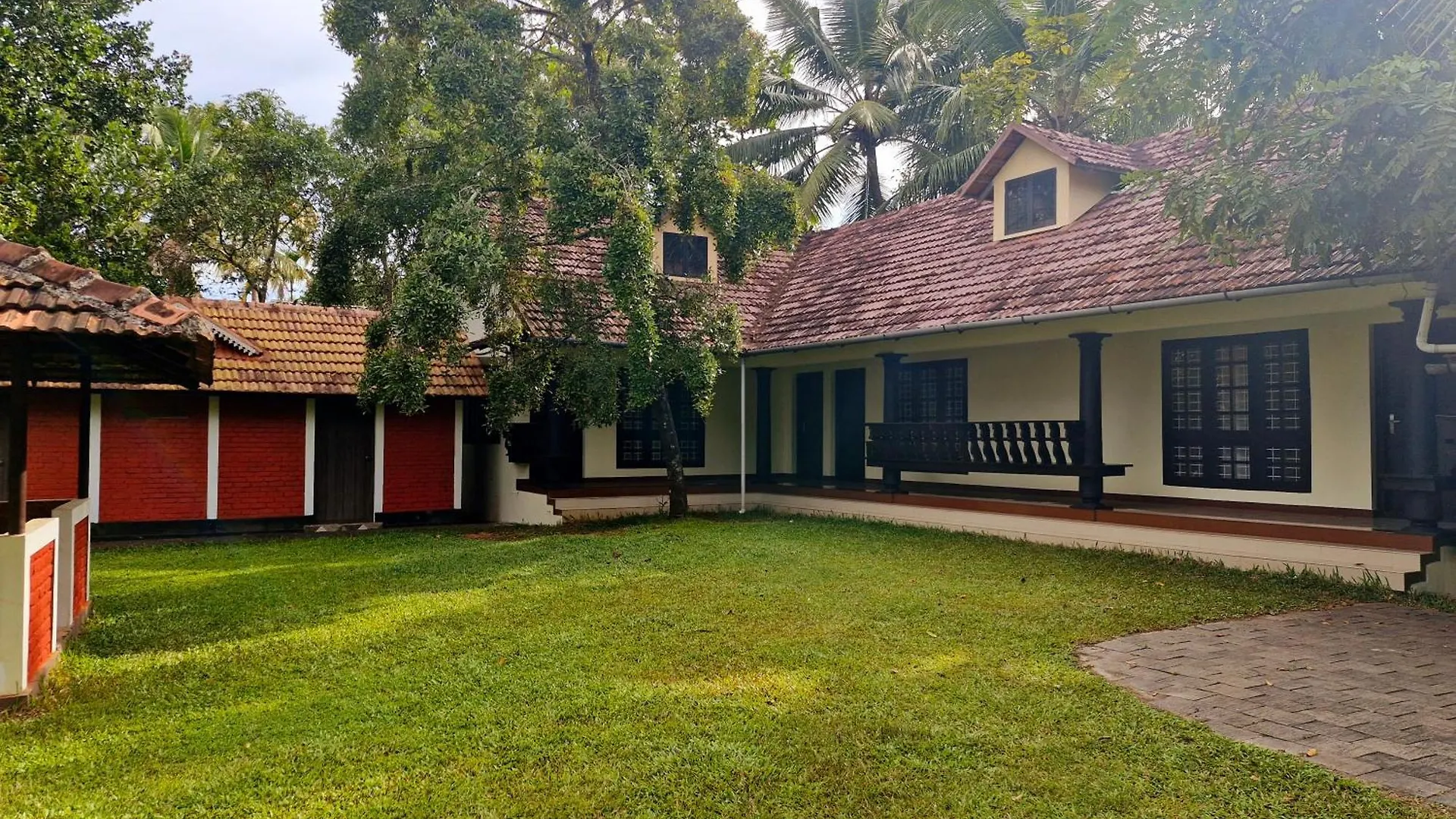 The Unplugged Escape Alappuzha Pool Resort India